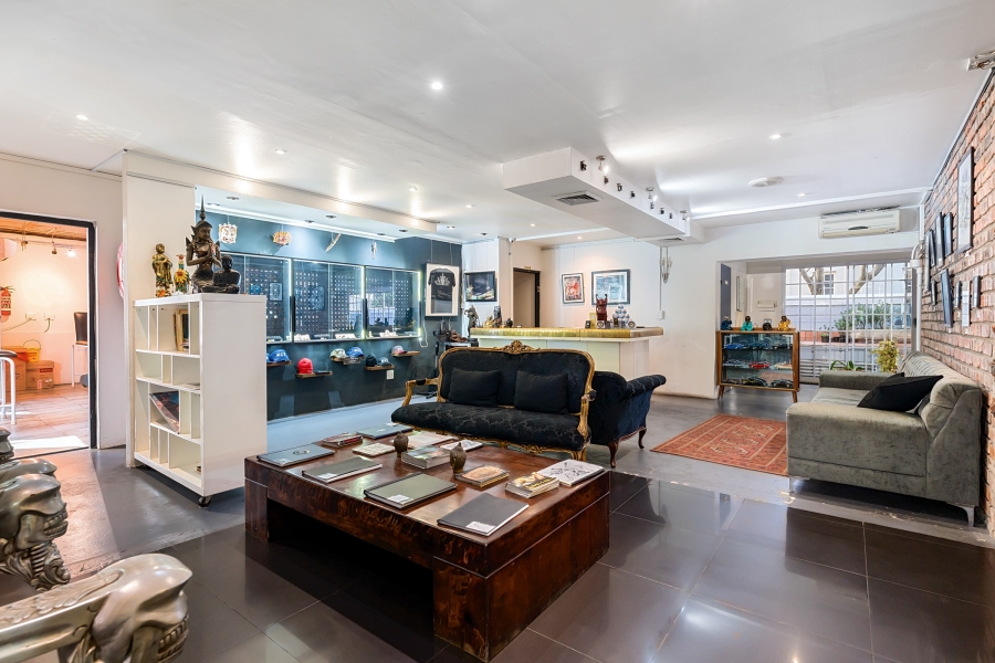 5 Bedroom Property for Sale in Oranjezicht Western Cape